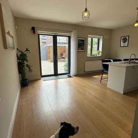 The Hive - Luxury Ensuite - Full Privacy As Only On The Floor! Habitación en casa particular *