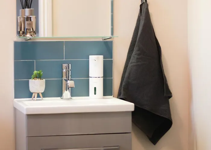 The Hive - Luxury Ensuite - Full Privacy As Only On The Floor! Pansiyon Dublin