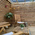 The Hive - Luxury Ensuite - Full Privacy As Only On The Floor! Séjour chez l'habitant Dublin